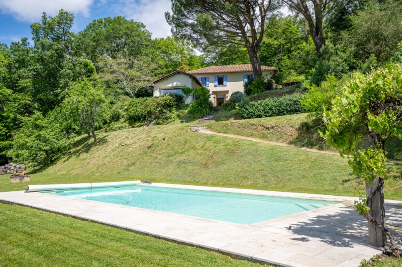 Property For Sale: Castelnau Magnoac, Hautes-Pyrénées, France 
