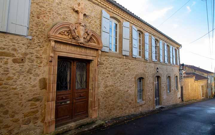 Property For Sale: MIRANDE, Gers, France 